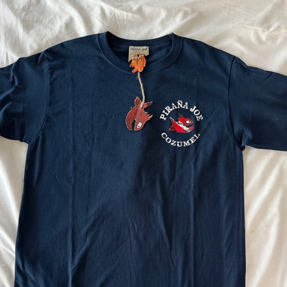 Piraña Joe Navy Blue Short Sleeve Tee Men’s size M